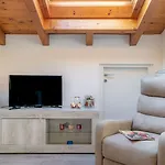 5 Il Tornante Apartment *
